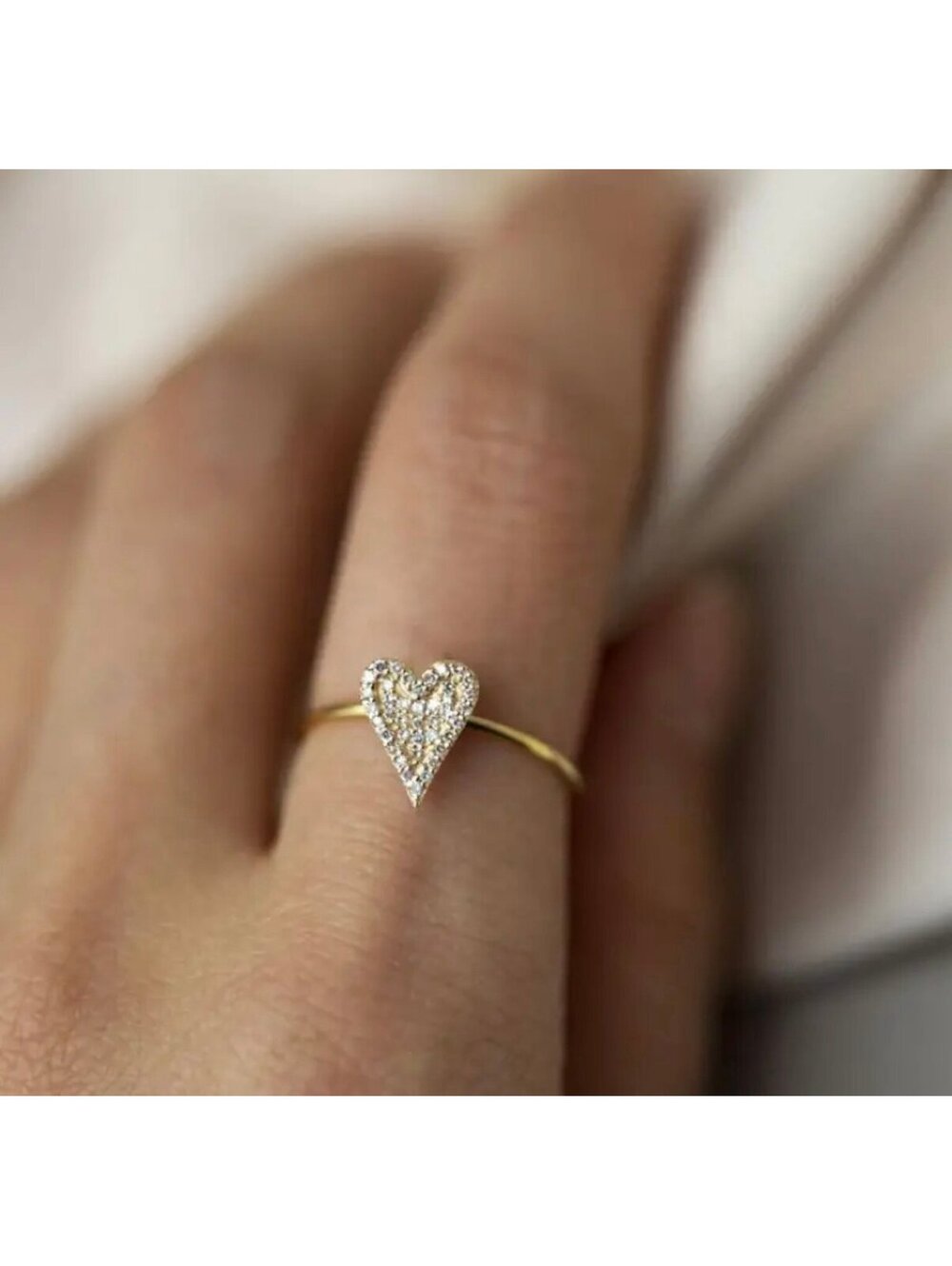New - Gold Rhinestone Heart Ring - Beautifully Crafted - Size 8